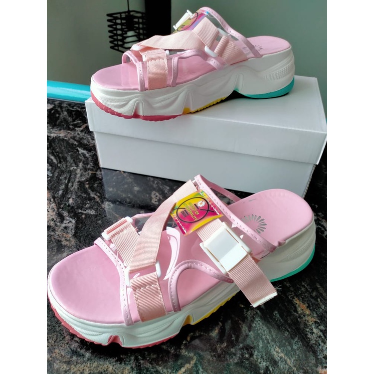 Sandal wanita Fashion 009