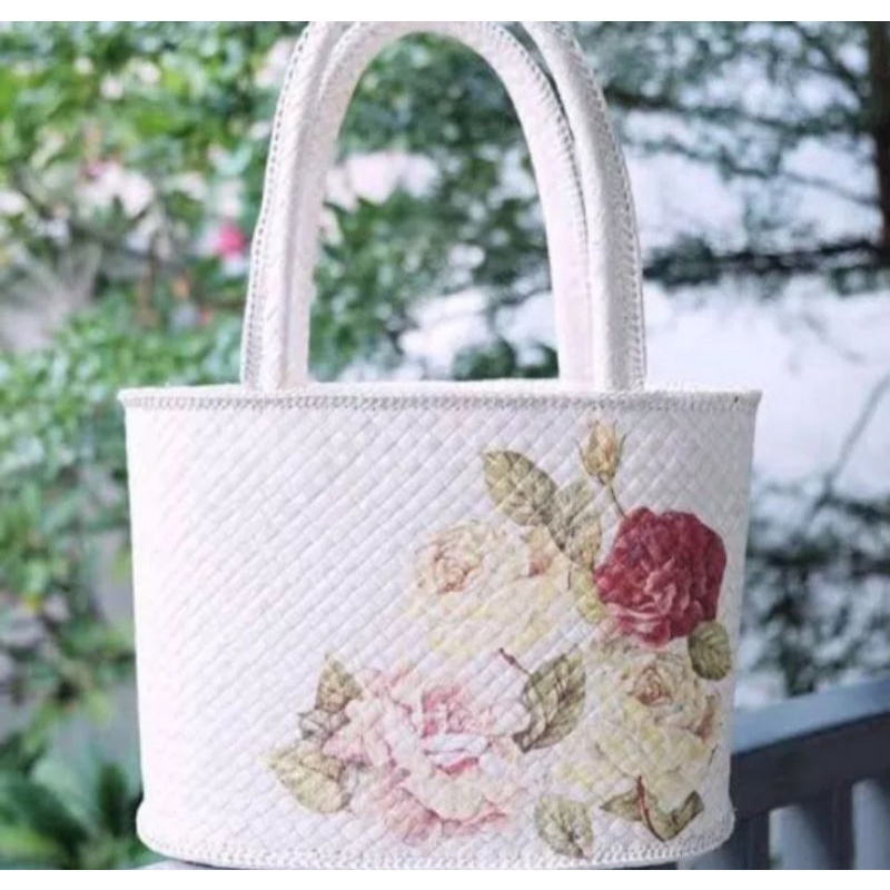 tas anyaman pandan bunga