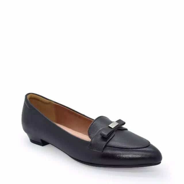 Sepatu sensitive black kulit