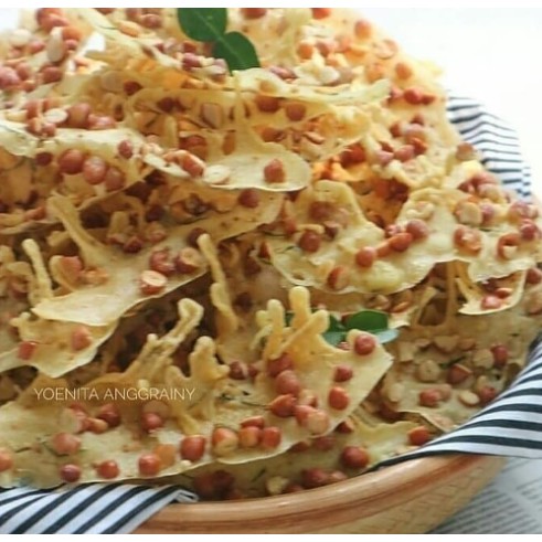 

Peyek Kacang Pangestu