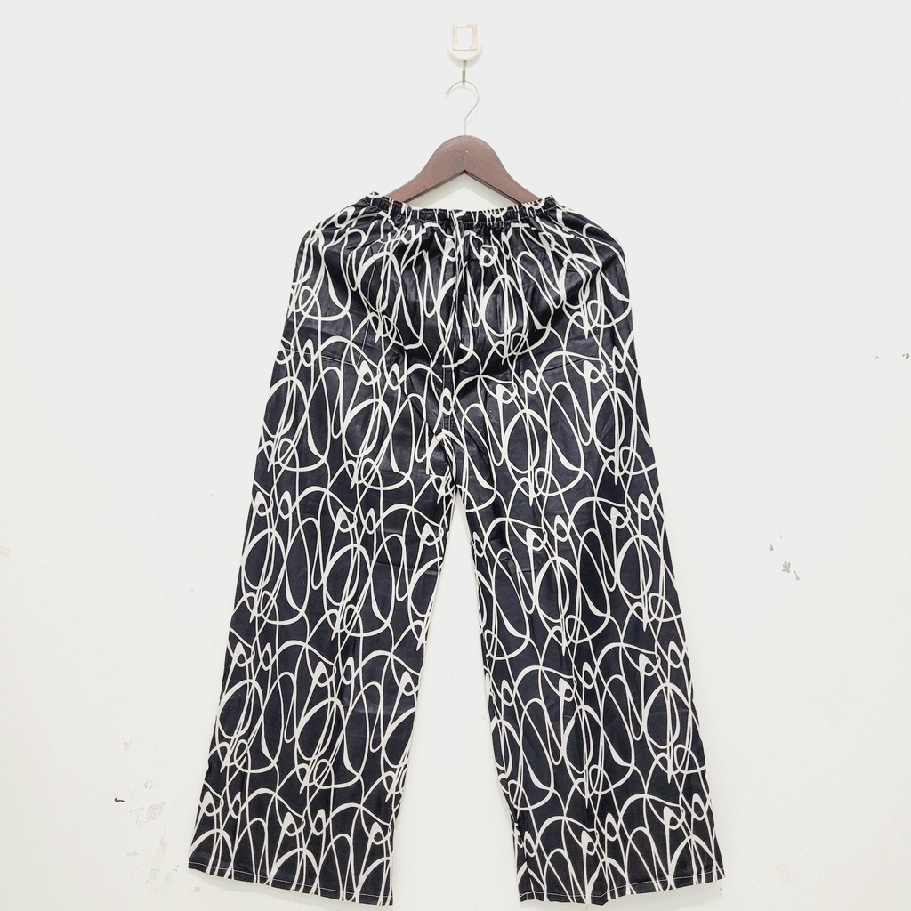Celana Panjang Kulot Wanita Motif BKS Bahan Santung Rayon-Benang Hitam