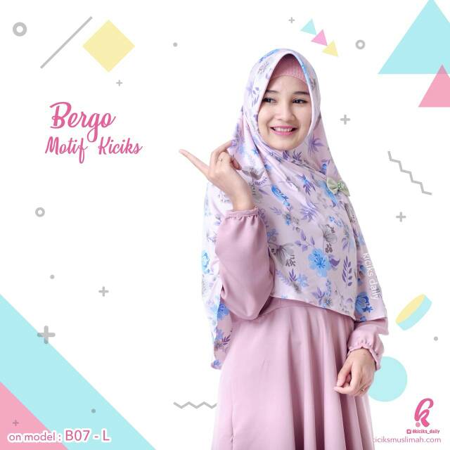 Bergo Motif Bunga Besar