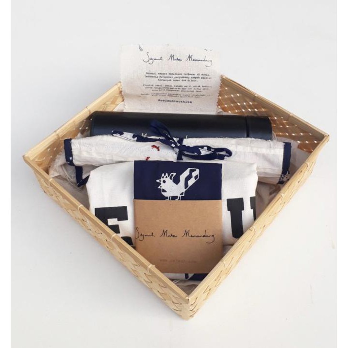 

Custom Hadiah Bingkisan Kado Gift Set Box Sejauh Mata Memandang Bengiweti