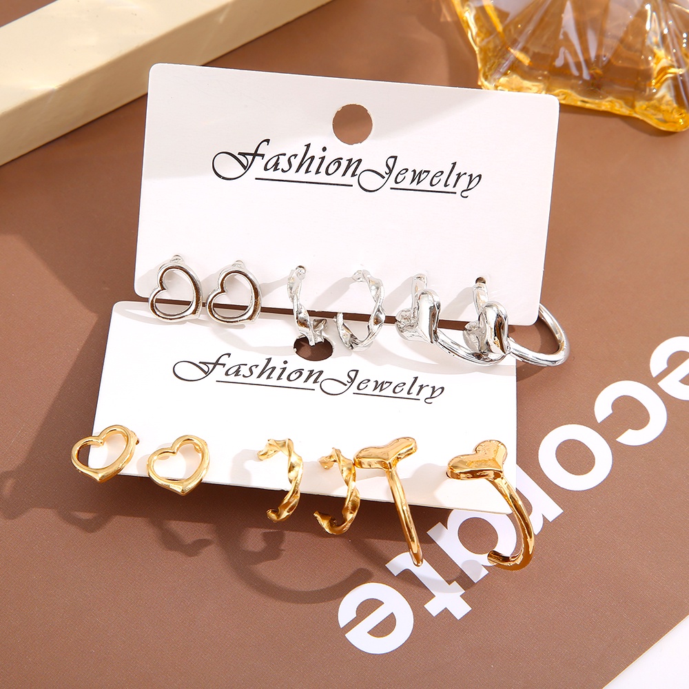 Anting Hoop Bentuk Hati Model Hollow Out Warna Emas Silver Untuk Wanita