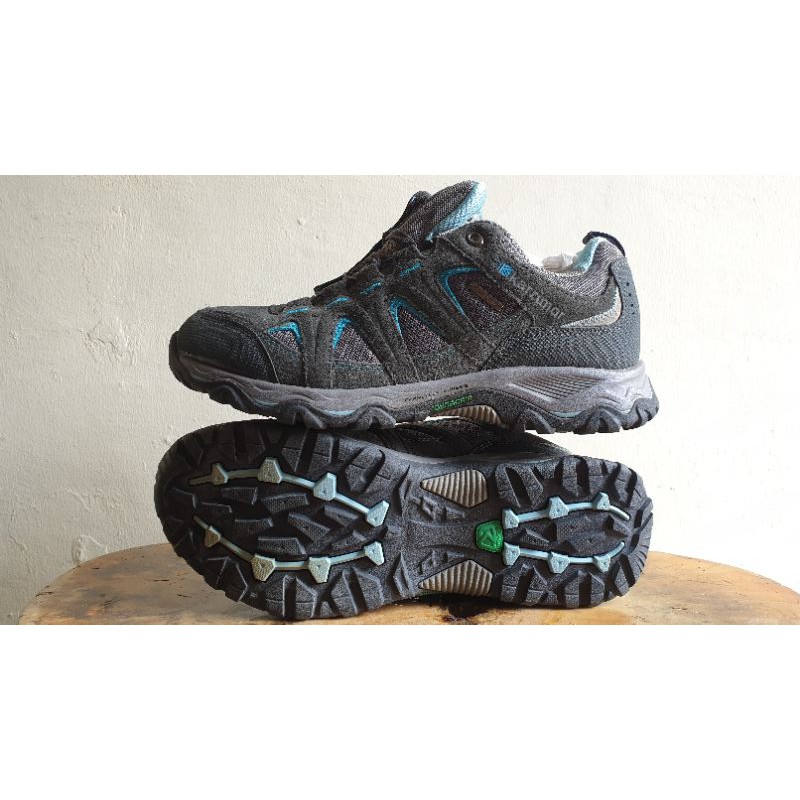 SEPATU GUNUNG HIKING TREKKING TRAVELLING ULTRALIGHT ORIGINAL KARRIMOR MOUNT LOW