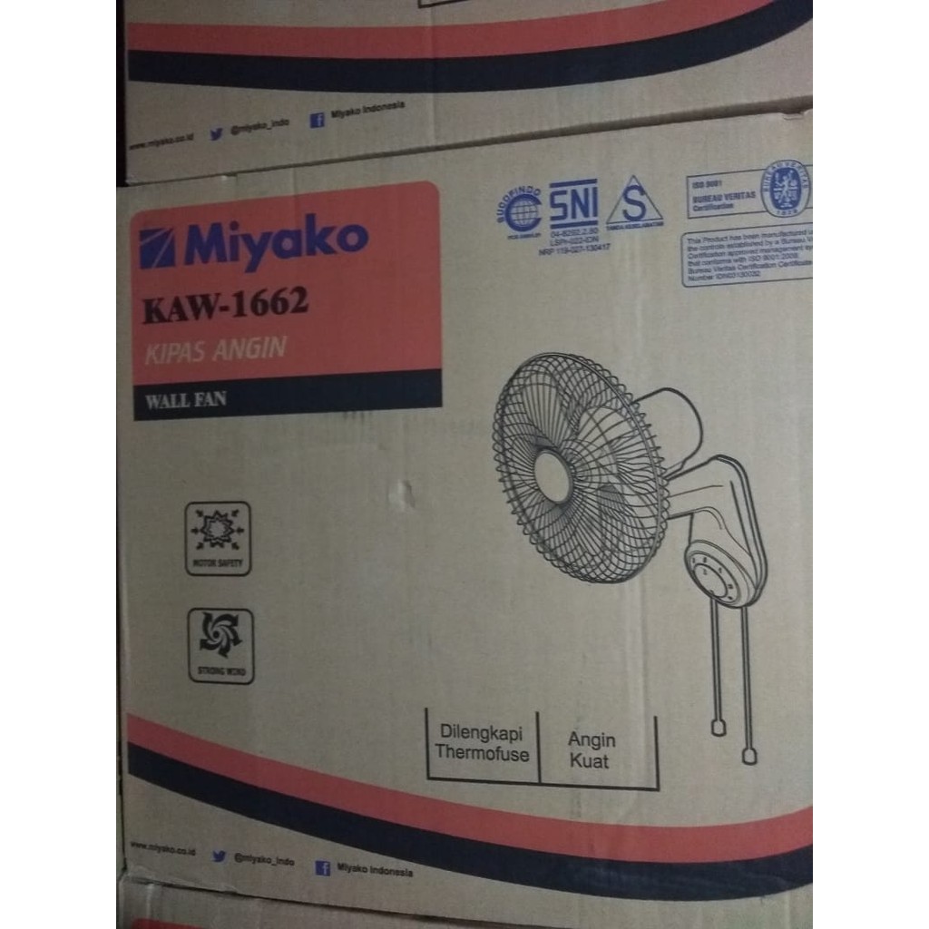 MIYAKO KAW-1662 Wall Fan / Kipas Angin Dinding 16 Inch