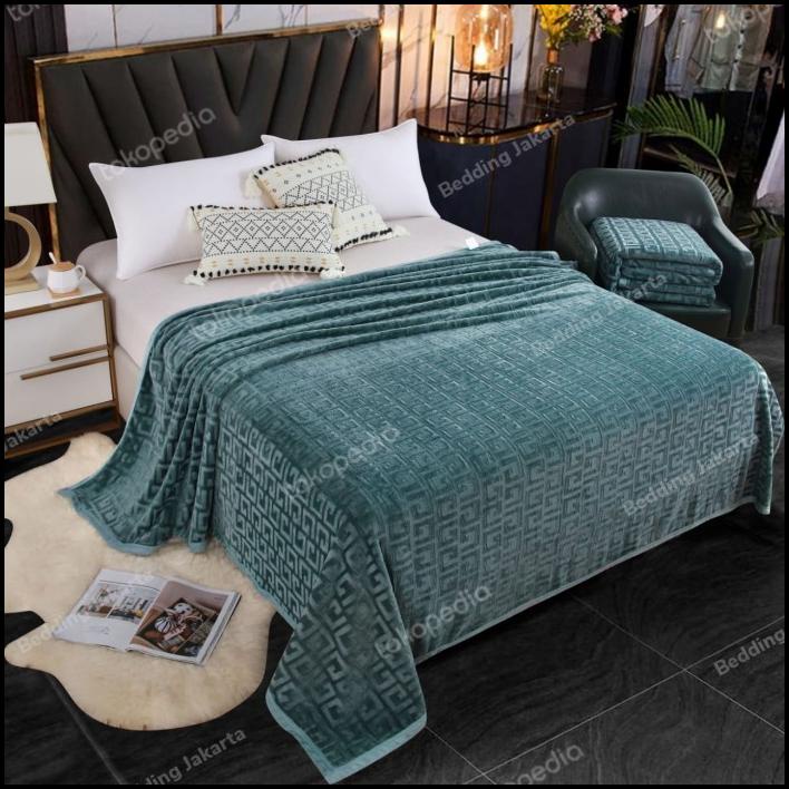 Selimut Bulu Polos Embos 3D 200X230