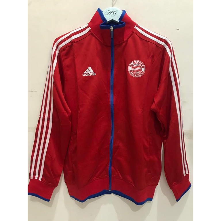 Jaket bola bayern munchen ( merah ) grade ori