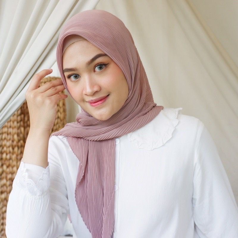 SEGI EMPAT PLISKET HIJAB PLISKET