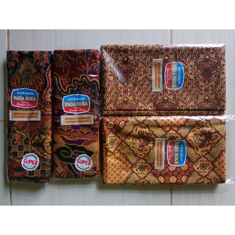 Kain Panjang dan Kain Sarung Wanita