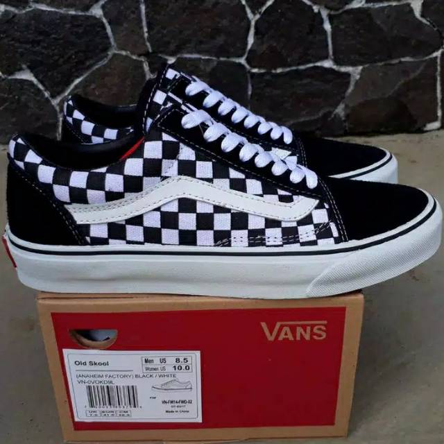 vans old skool 7 lubang