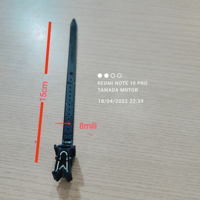 KABEL TIES PENGIKAT KABEL BODI MOBIL WARNA HITAM MODEL KLIP SEPERTI PADA FOTO