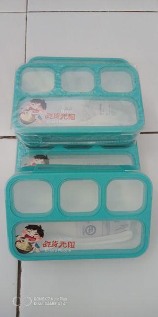 Yooyee Kotak Makan / Lunch Box / Ompreng / Tepak / Food Box Jinbao Kecil 4 Sekat Grid 605