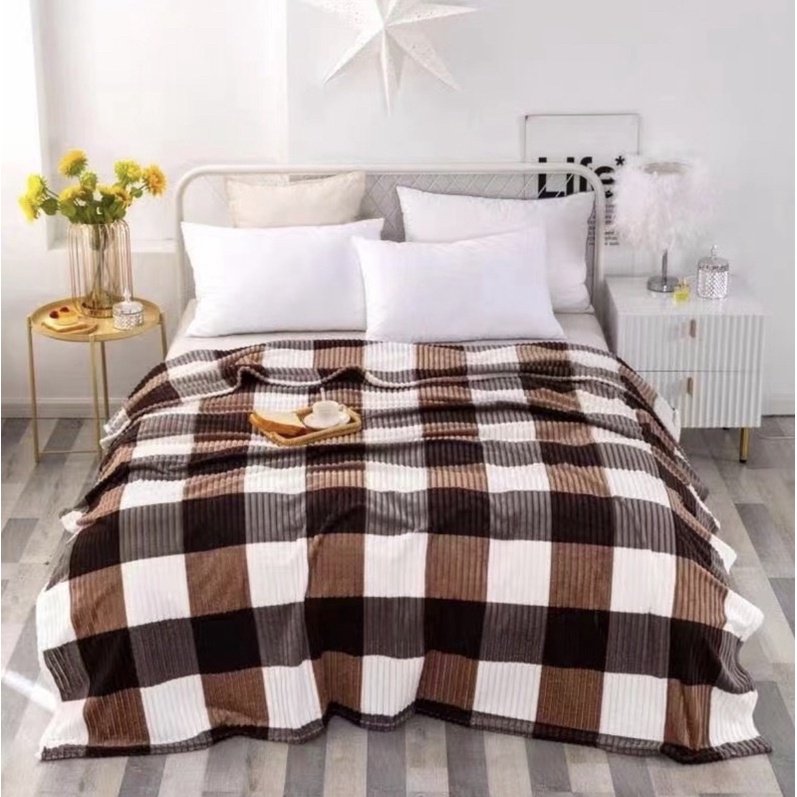Selimut Bulu Dewasa Tebal Embos Salur 3D Motif Terbaru Size 150x200 Berkualitas