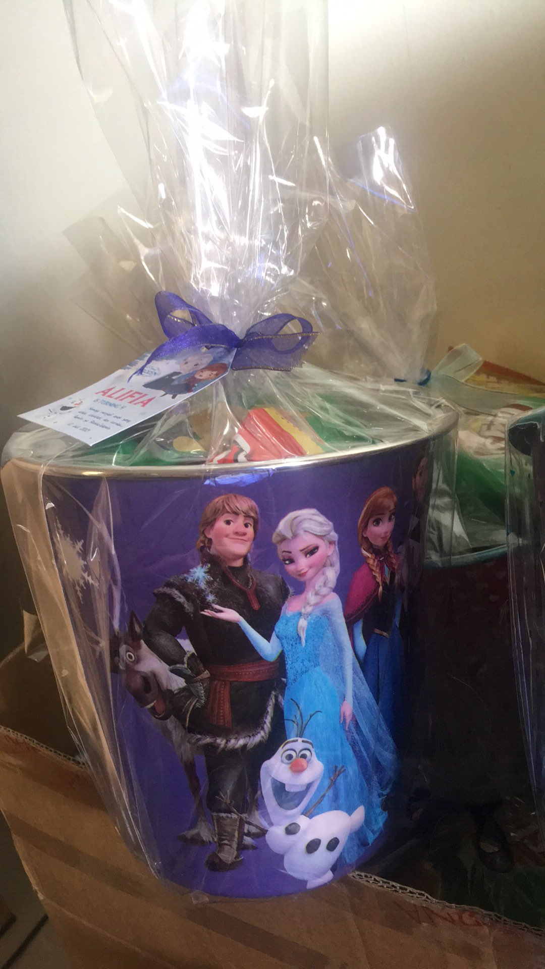 Tempat Sampah Bulat Karakter Plus Plastik Dan Pita