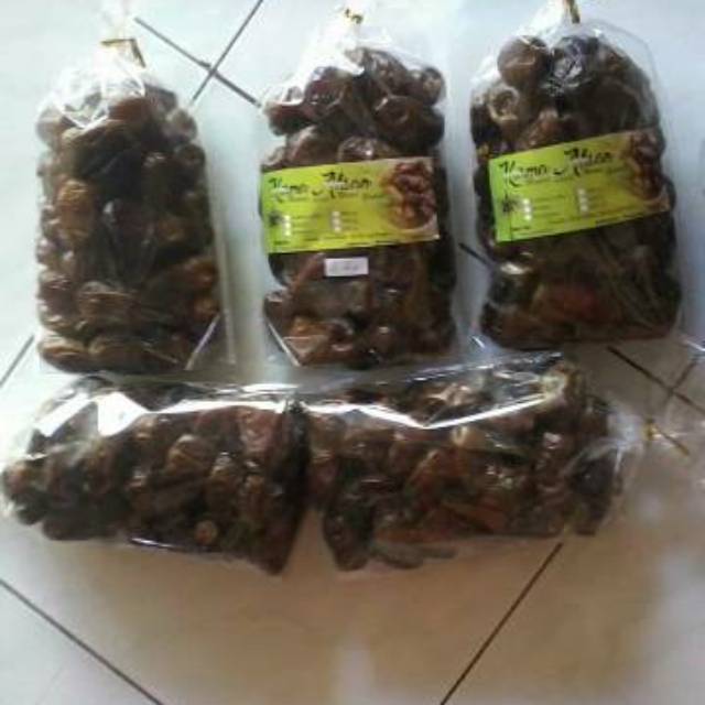 

Kurma istimewa