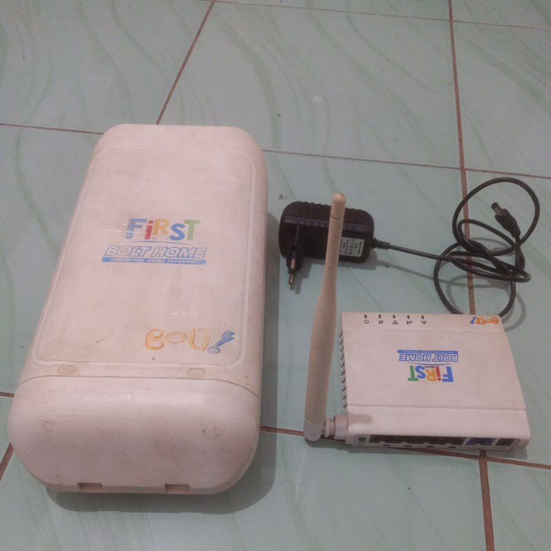 Modem Bolt Titan BL400 & Router BL401