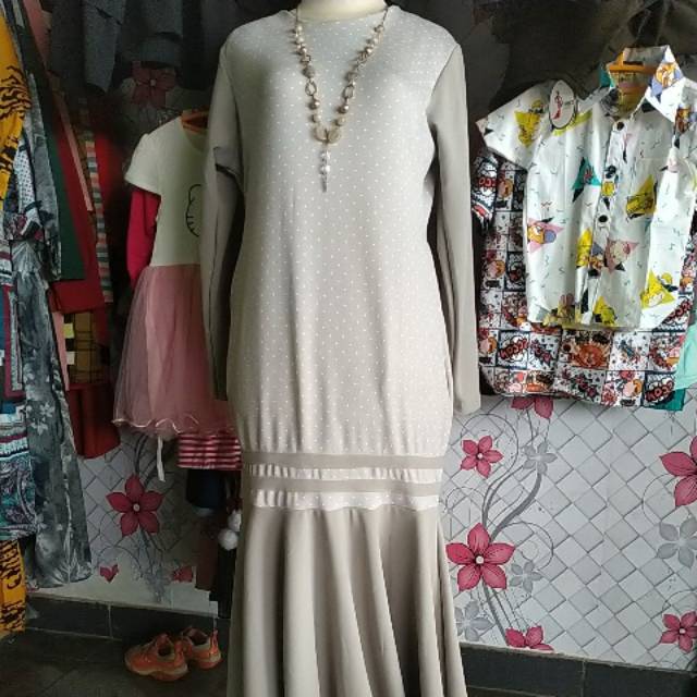 Gamis betina polka