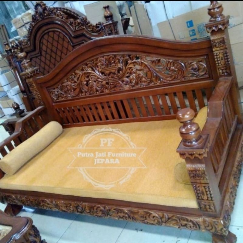 Bale bale Rahwana - Bangku panjang ukir Jepara + busa