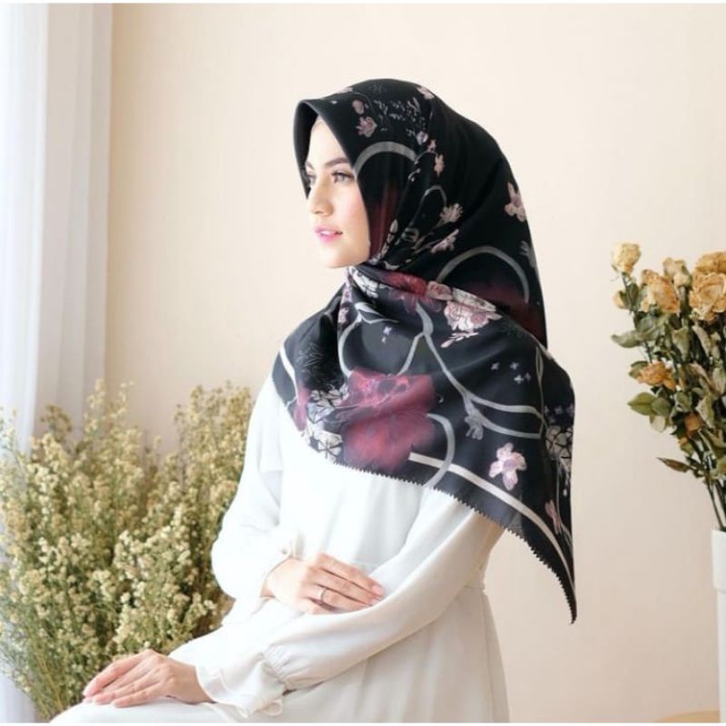 Terbaru  Hijab Voal Segiempat Motif Bunga Hitam Kerudung Segiempat Motif Jilbab Voal