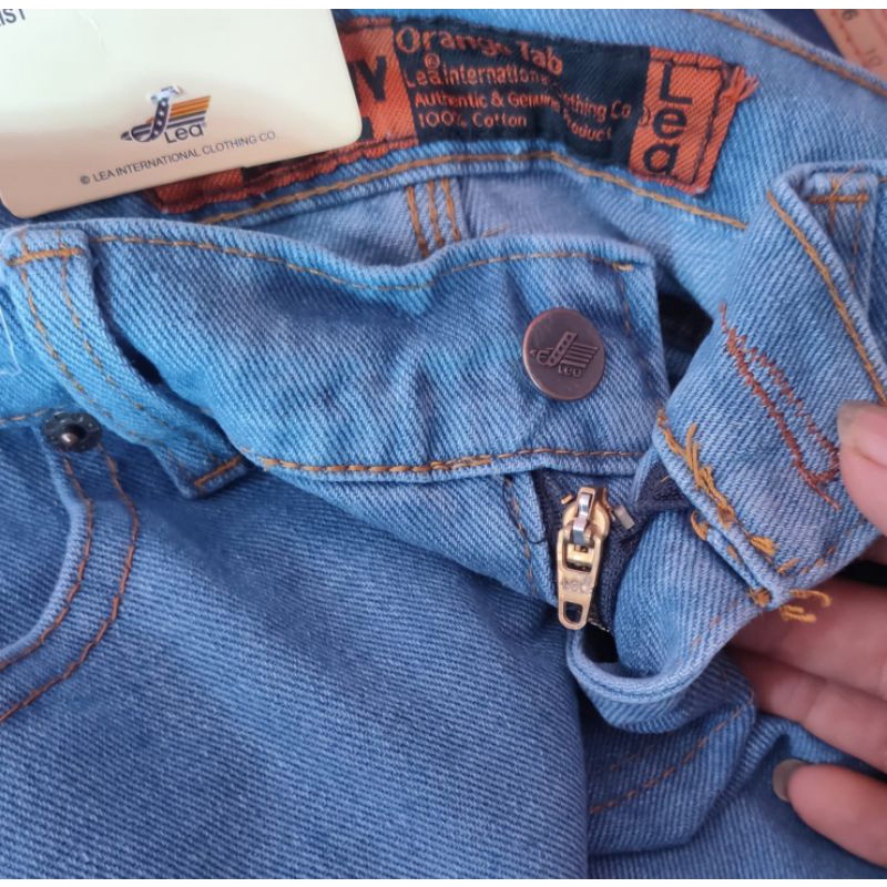 (bisa cod )sale celana jeans pendek lea grade ori