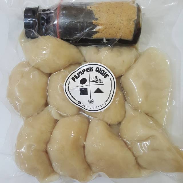 

PEMPEK KAPAL SELAM KECIL TENGGIRI