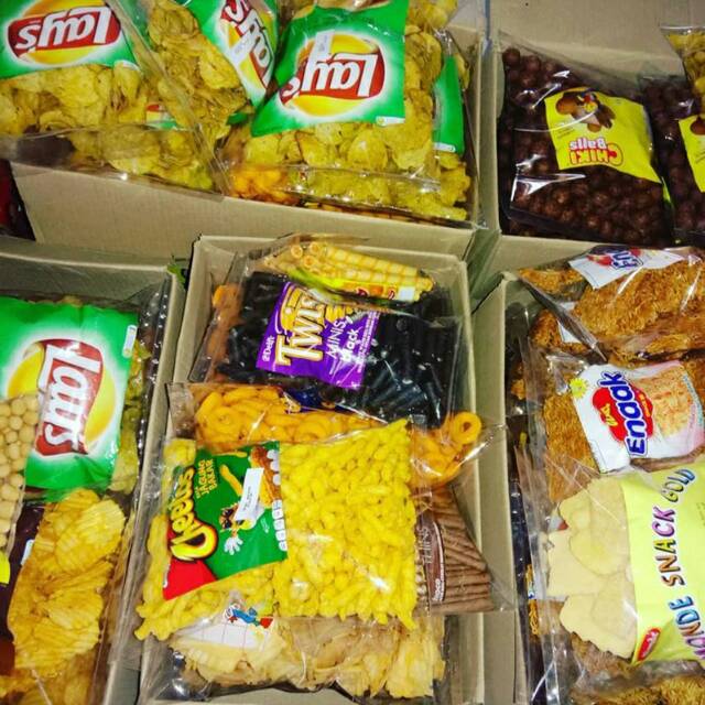 

Qtela, Rinbee, Lays, Mie Kremezz, Mie Gemez Enaak, Smax O Ring, Piattos, Taro kiloan uk.250gr