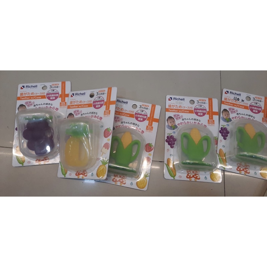 RICHELL TEETHER WITH CASE - gigitan bayi