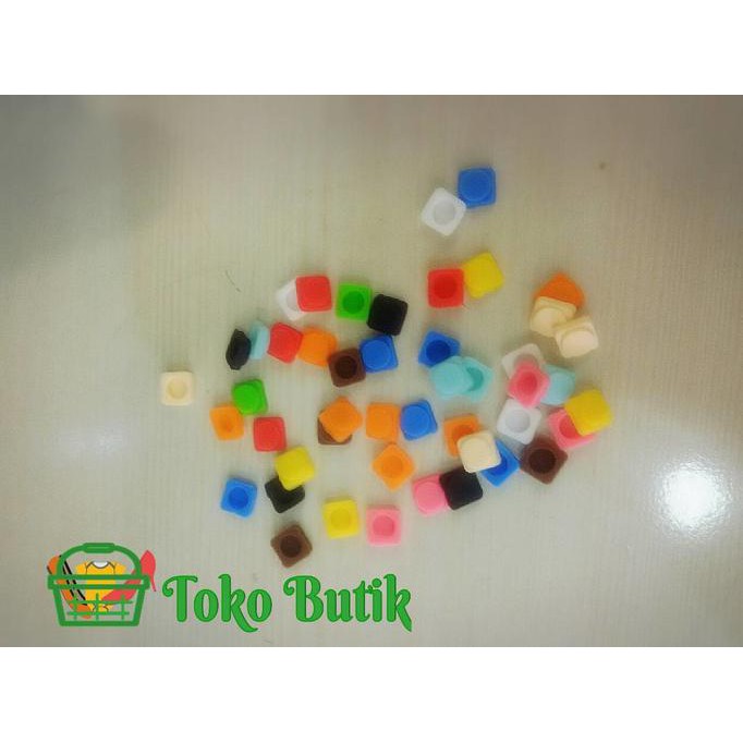 

TURUN HARGA Rubber Lego (part tambahan untuk tas dan tempat pensil lego) HEMAT 30%