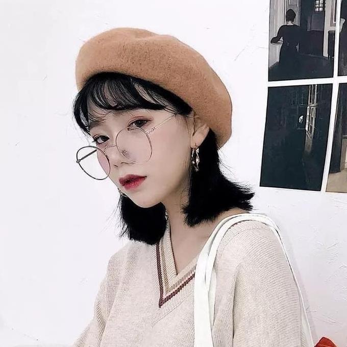 BE topi beret wanita baret mangaka komikus baretta