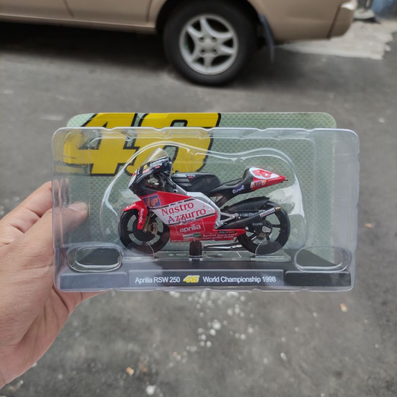 Diecast Motogp Aprilia RSW 250 VR46 World championship 1998 Miniatur Motor gp reguler 1:18 Leo model