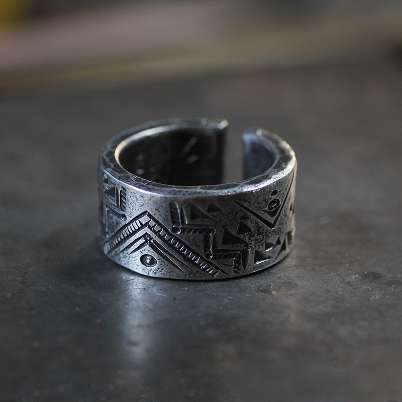 Totem Antik Cincin Jari Baja Titanium Perak Kepribadian Perhiasan Fashion Pria Punk Rings