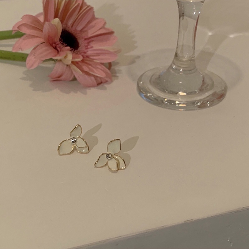 INS Korean Spring Flower Earrings S925 White Earrings Ear Studs Accessory