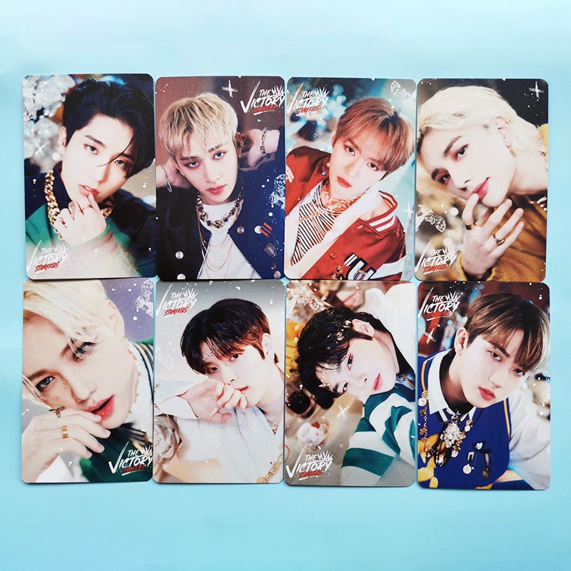 8pcs / set Kartu Pos Foto Stray Kids Ukuran Kecil