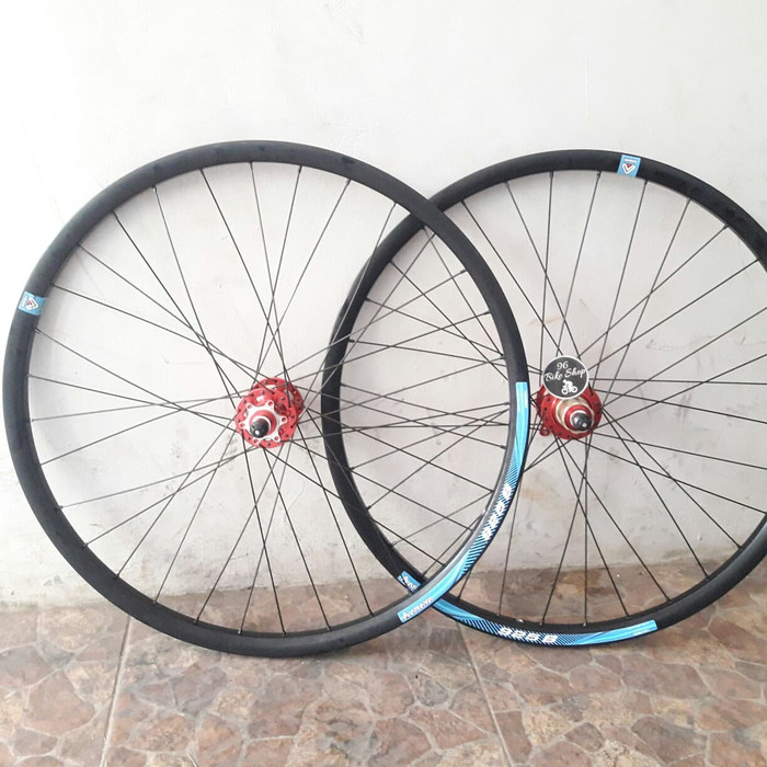 WHEELSET 26 ARAYA HUB RAZE