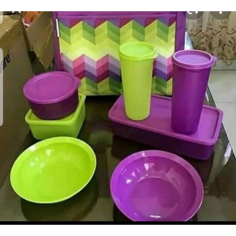 T For 2 Tupperware