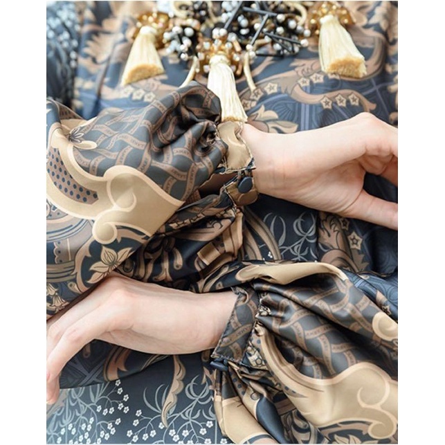 WEARING KLAMBY CLEMIRA DRESS