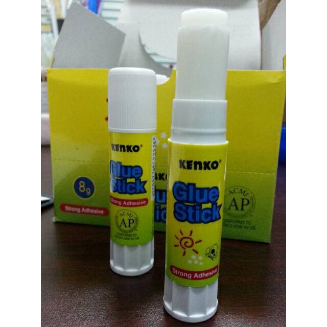 

Lem stick Kenko 8 gr GS01 /lem kertas