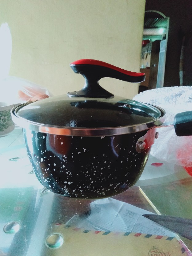 Panci Susu Saucepan Q2 2001 Tutup Kaca 20cm - Panci Susu Enamel Q2 2001 Tutup Kaca 20cm