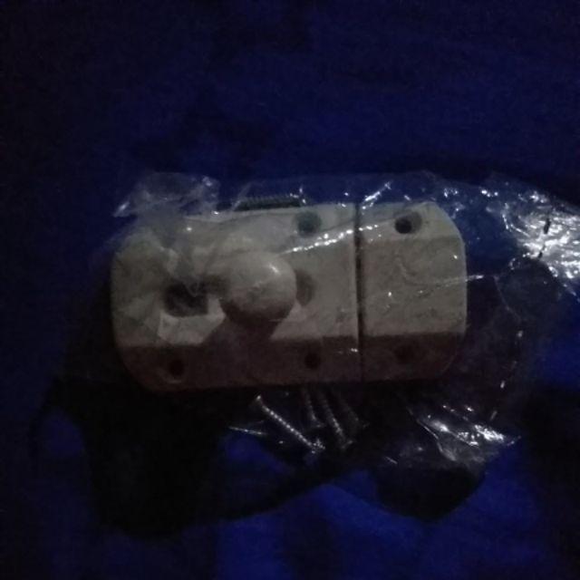 Selot | Grendel Plastik | Pvc Kamar Mandi 2”