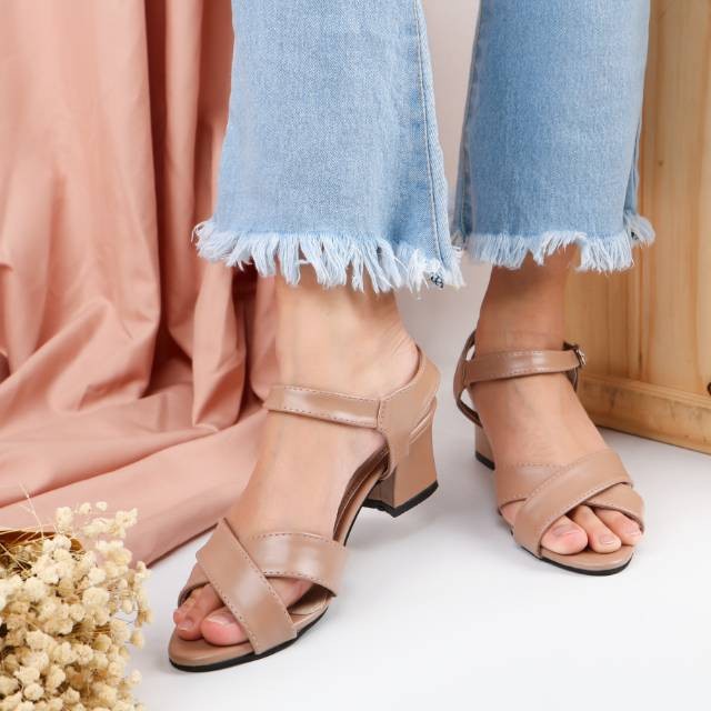 Sandal Sepatu Cewek Dranatha MINI AMORA Original Bagus - Hitam, 36 Sendal Sepatu Cewek Murah