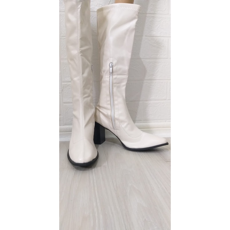 BS /  Sepatu Boots Long Heels Wanita Fashion  240