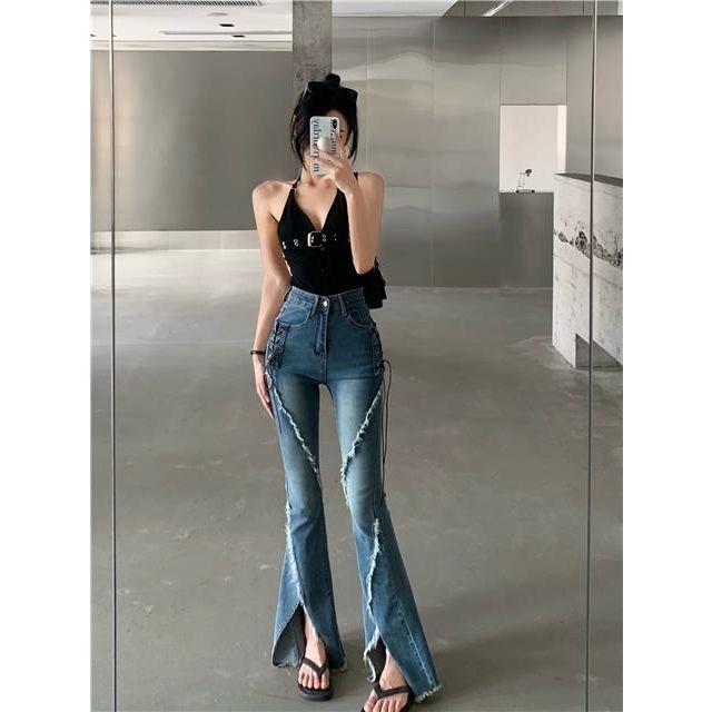 Red Retro Split Raw Edge Strappy Jeans Wanita Musim Panas Slim Peregangan Pinggang Tinggi Slim Celana Berkobar Mikro Celana