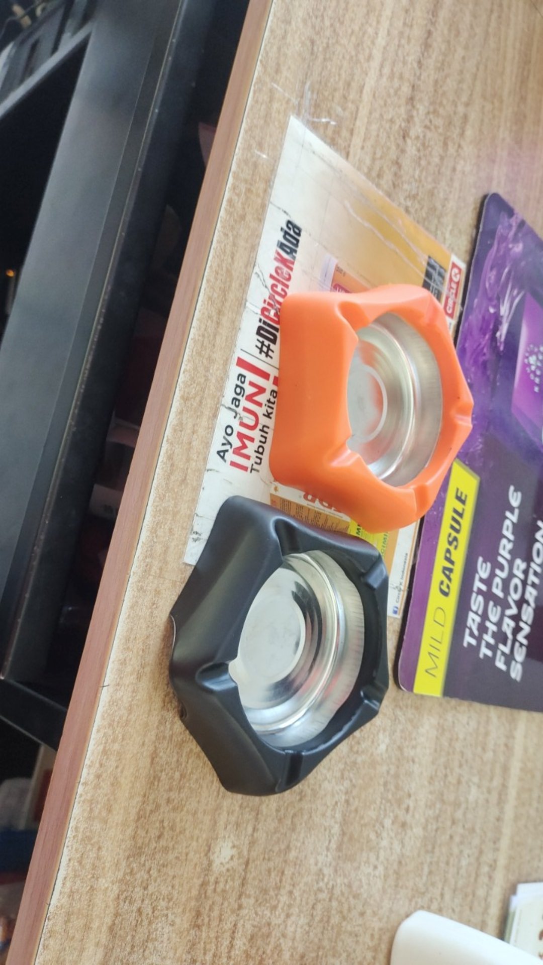 Asbak Rokok Bentuk Bintang/cigarette Ashtray Stainless Steel