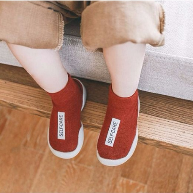 Sepatu Anak Prewalker Shoes Bayi Skidder Alas Karet Anti Slip