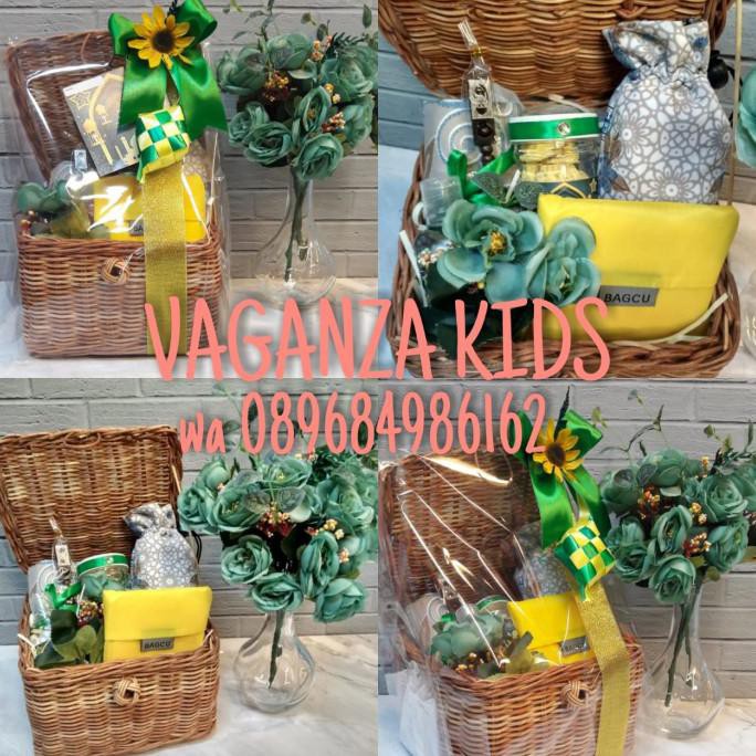 

Hampers Lebaran Eid Mubarok / Parsel Idul Fitri Premium Daliparis