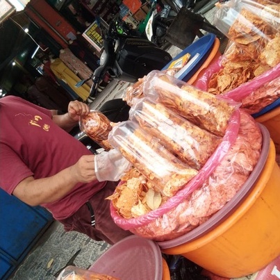 

kerupuk Ubi Singkong Talas Jengkol balado x kunyit Bujang 250g Oleh-Oleh Asli Cemilan Kampung Makanan Khas Payakumbuh Padang kabau Jajanan Snack Kuliner Minang Kabau AX00 VNV