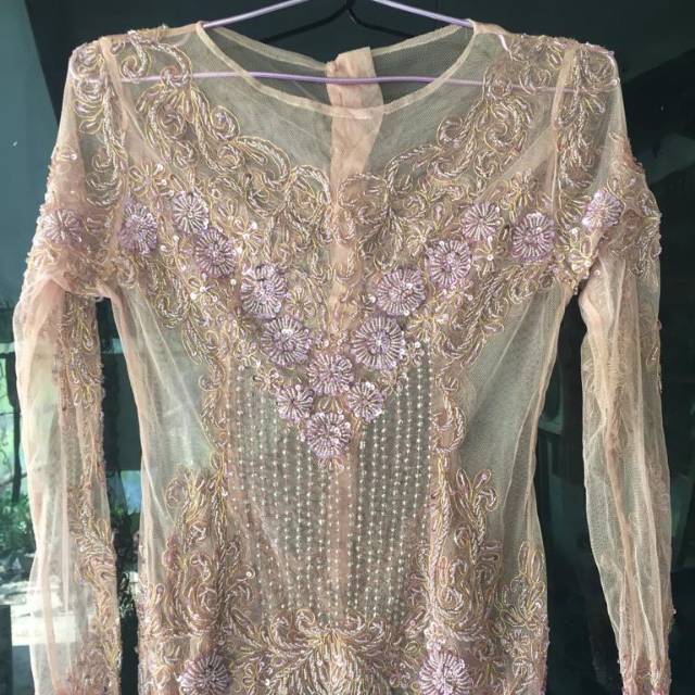 Kebaya dusty pink
