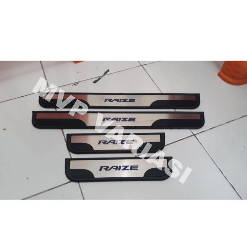 sillplate samping Toyota Raize