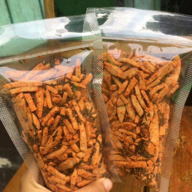 

Makaroni pedas daun jeruk Basreng pedas daun jeruk Kerupuk seblak Viarol daun jeruk